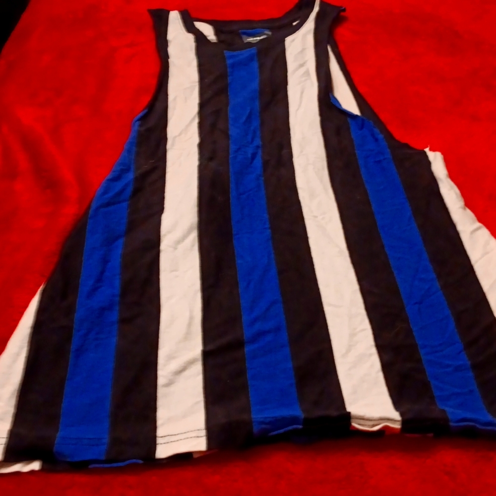 Csg men's blue striped sleeveless tank top.